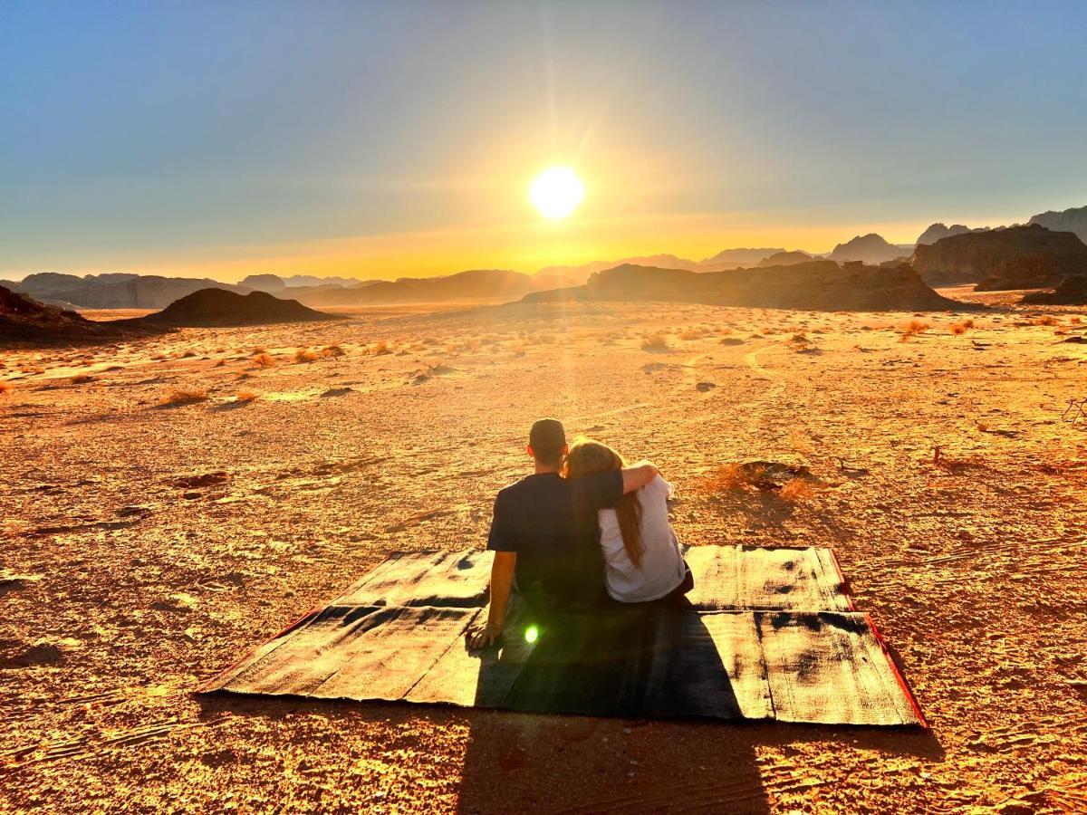 Wadi Rum Sky Tours & Camp Ngoại thất bức ảnh