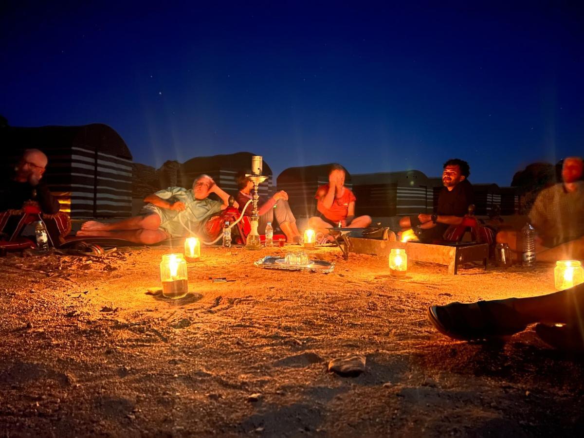 Wadi Rum Sky Tours & Camp Ngoại thất bức ảnh