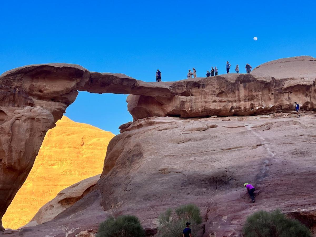 Wadi Rum Sky Tours & Camp Ngoại thất bức ảnh