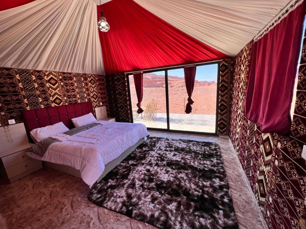 Wadi Rum Sky Tours & Camp Ngoại thất bức ảnh