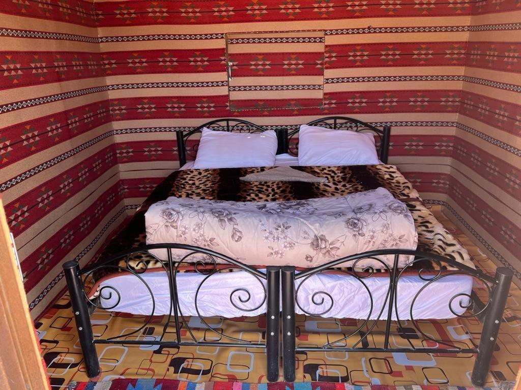 Wadi Rum Sky Tours & Camp Ngoại thất bức ảnh