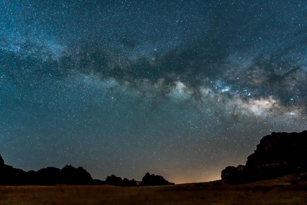 Wadi Rum Sky Tours & Camp Ngoại thất bức ảnh