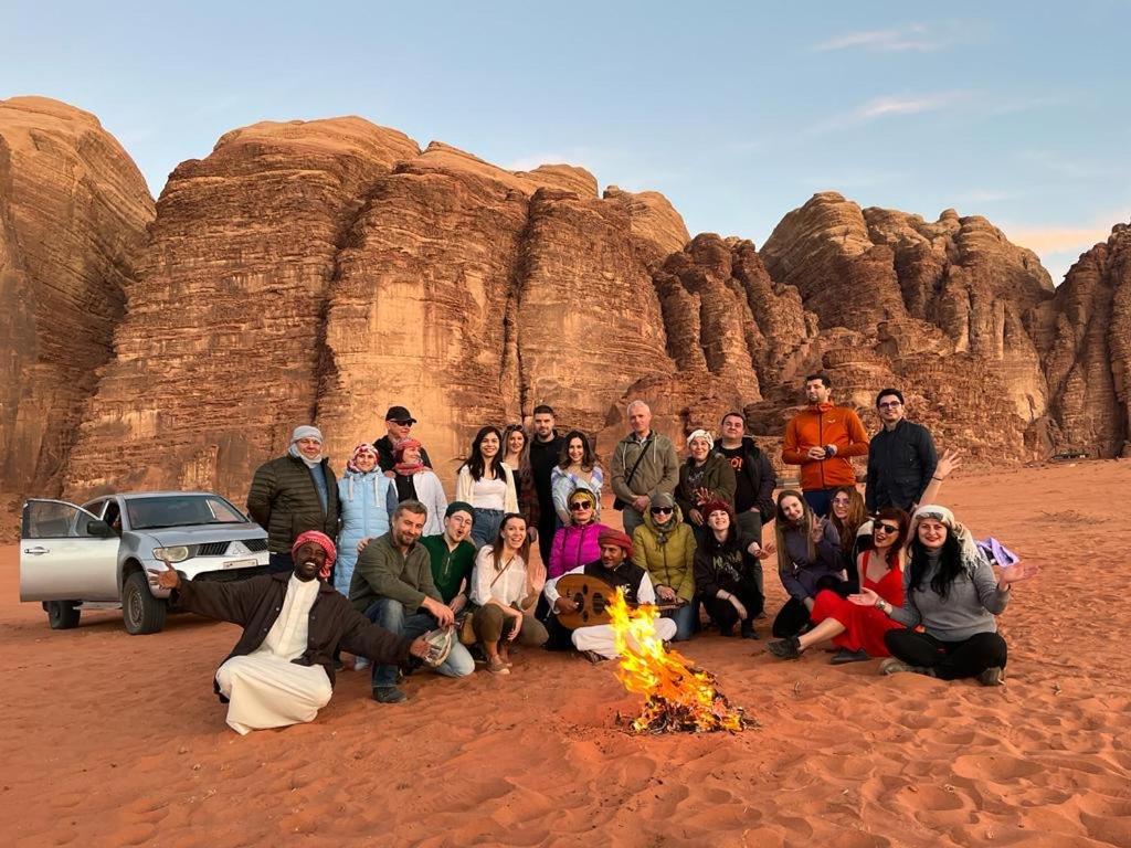 Wadi Rum Sky Tours & Camp Ngoại thất bức ảnh