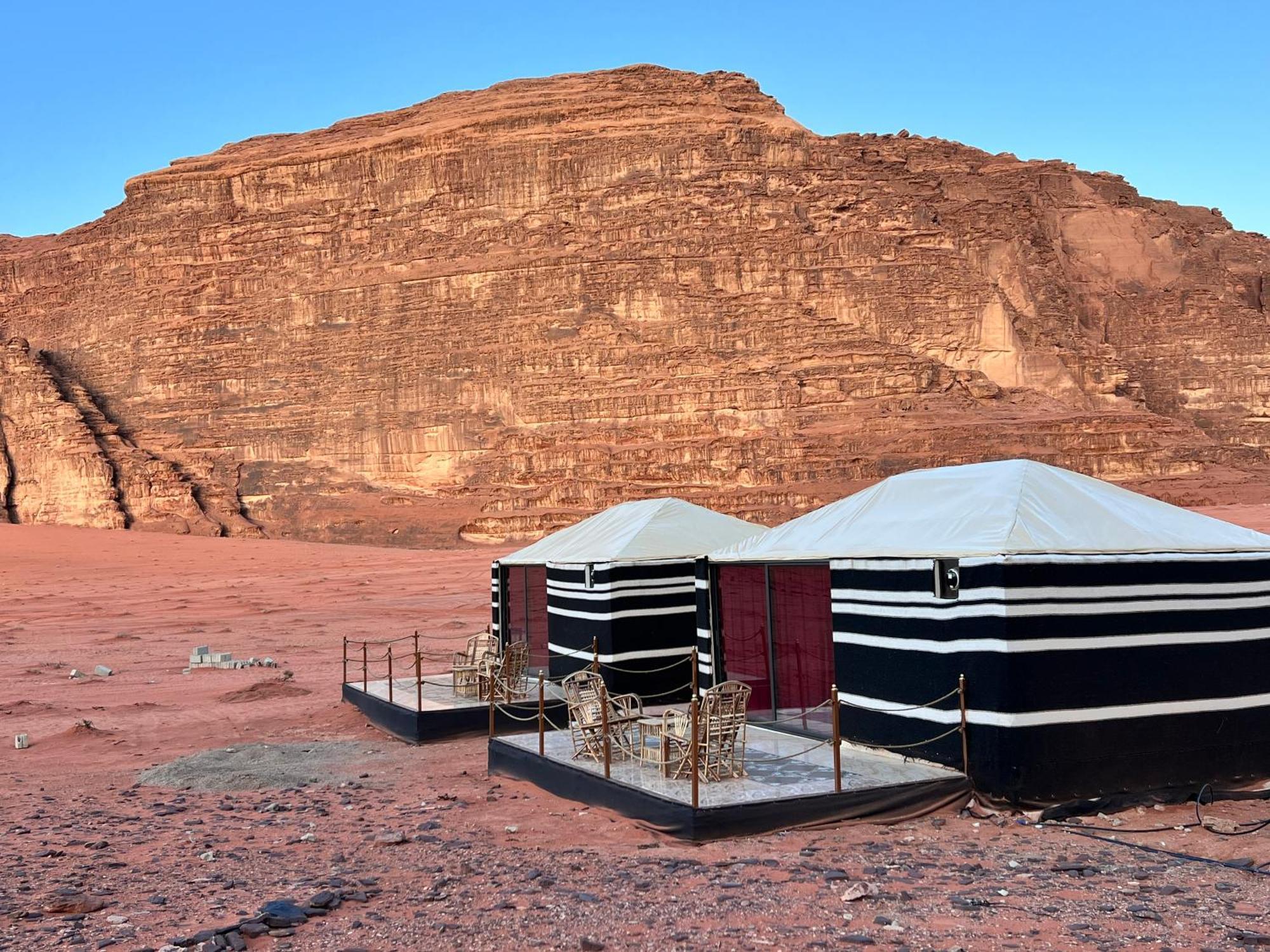 Wadi Rum Sky Tours & Camp Ngoại thất bức ảnh
