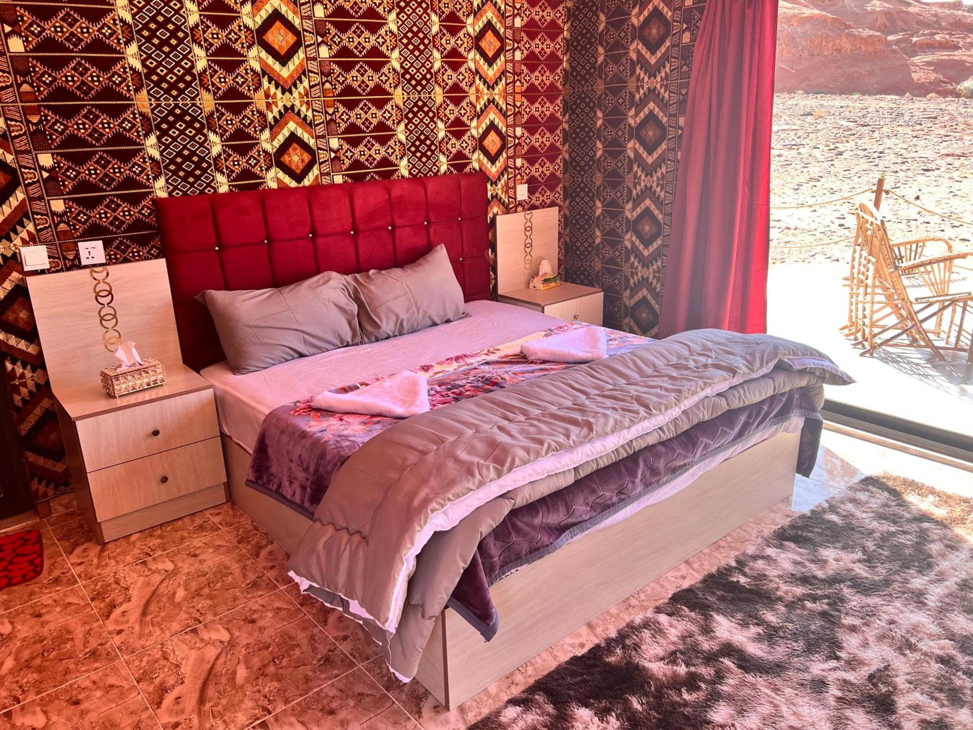 Wadi Rum Sky Tours & Camp Ngoại thất bức ảnh