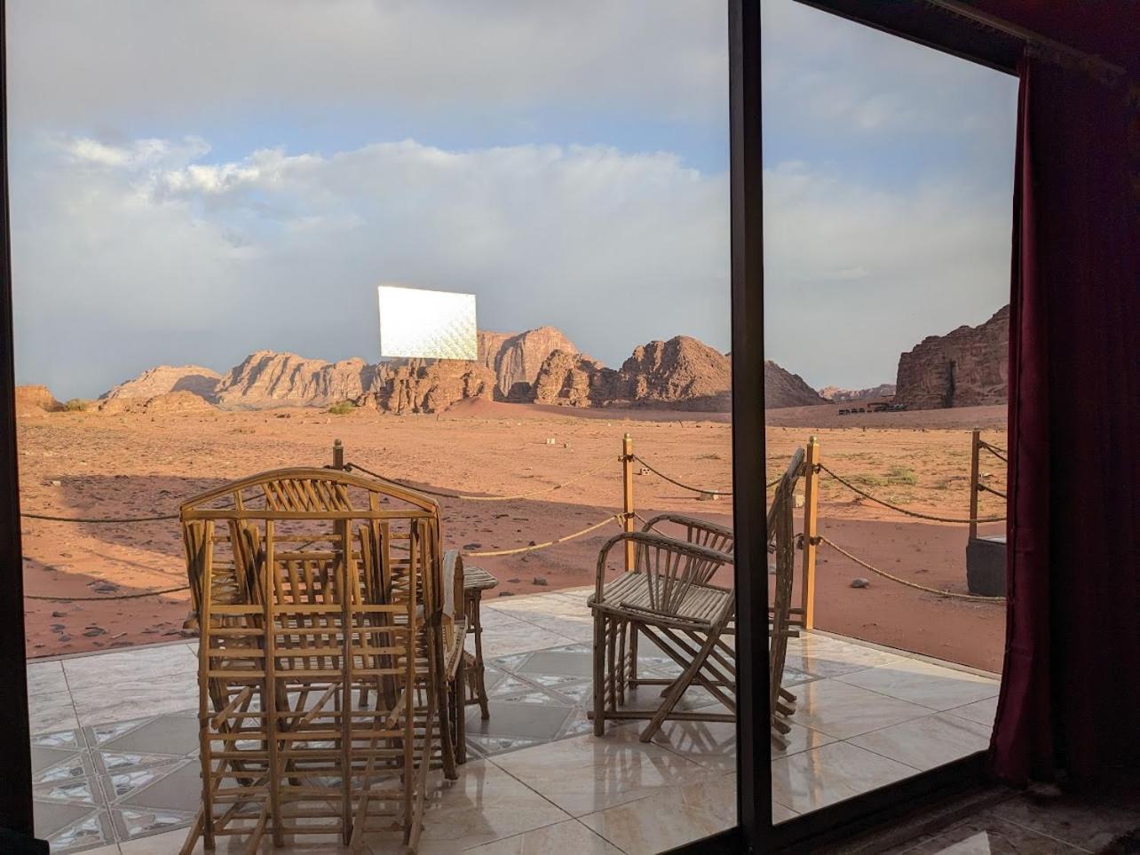 Wadi Rum Sky Tours & Camp Ngoại thất bức ảnh
