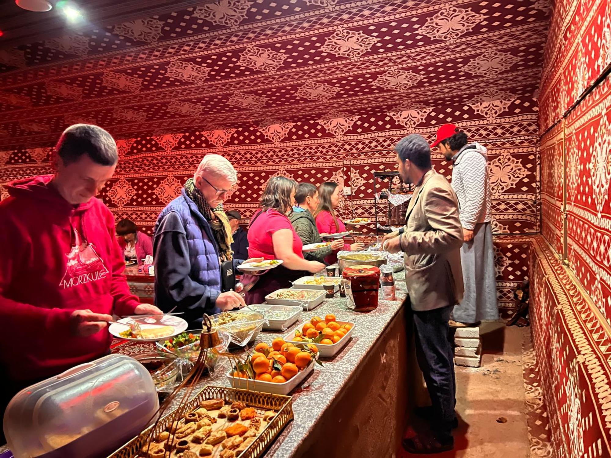 Wadi Rum Sky Tours & Camp Ngoại thất bức ảnh